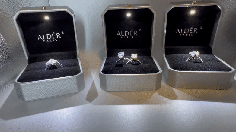 Éternel Éclat Diamond Ring